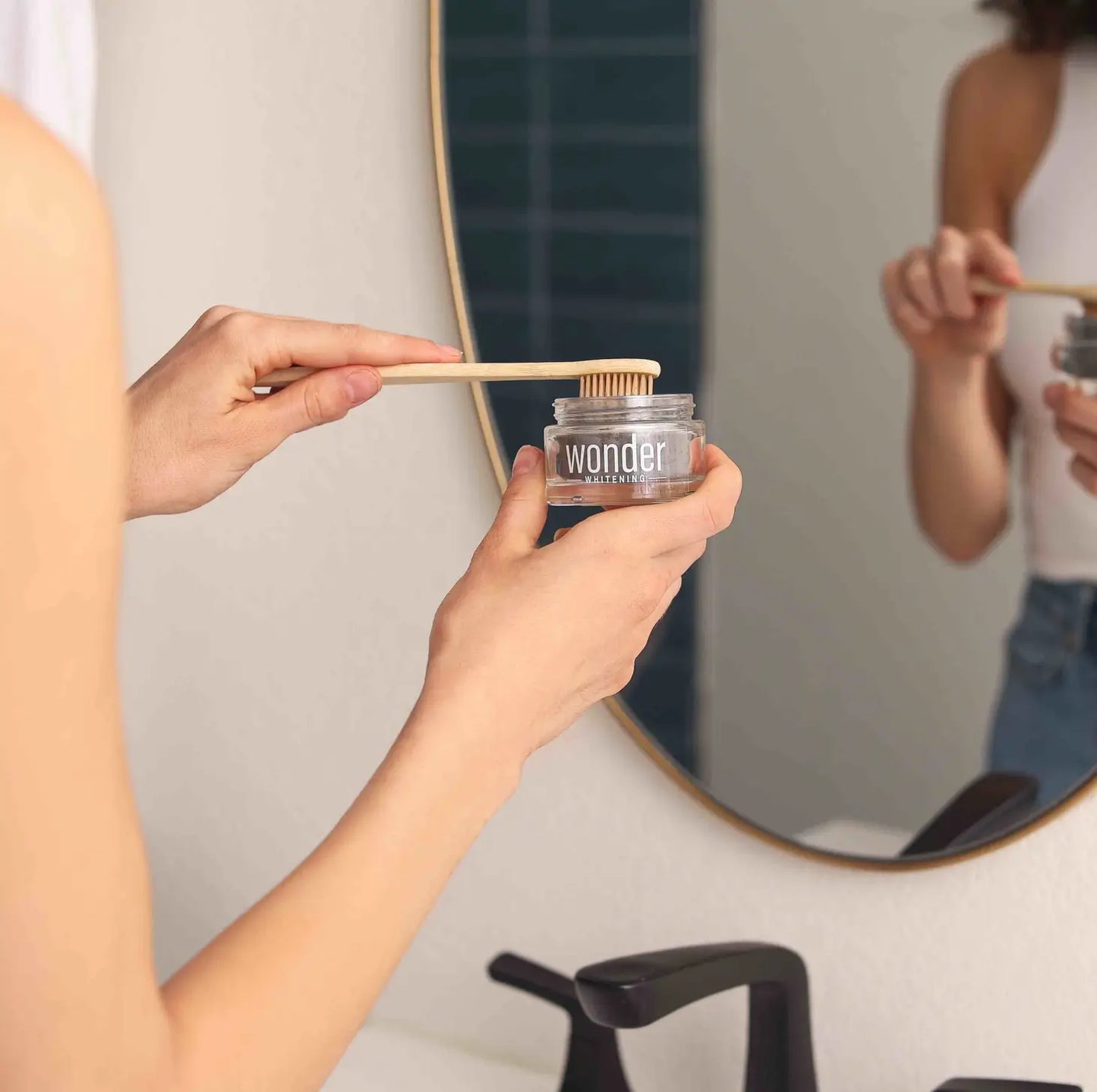 Wonder Oral Wellness Whitening Tooth Powder