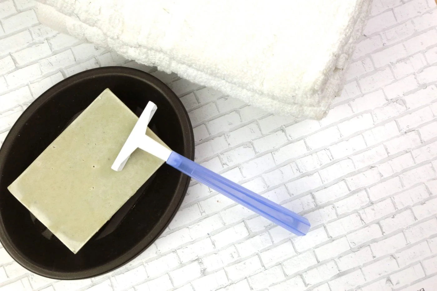 Earthley Nourishing Shave Soap